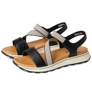 Born Mady Women's Wedges **New in Box